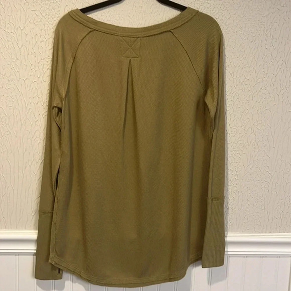 We the Free Snowy Thermal top in Sunstone size XS - Picture 12 of 15